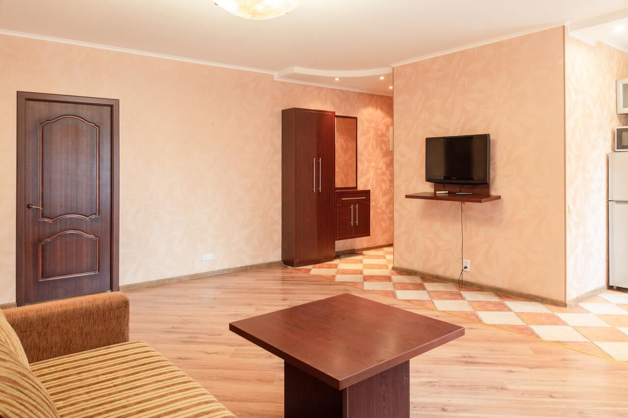 Апартаменты Apartment Triokhsviatytelskaya Street 3 Киев