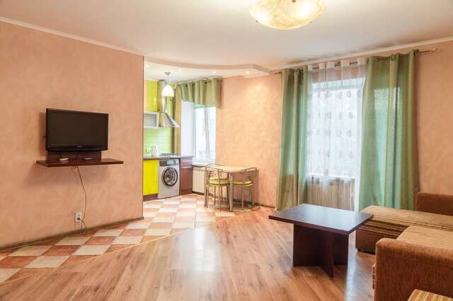 Апартаменты Apartment Triokhsviatytelskaya Street 3 Киев-9